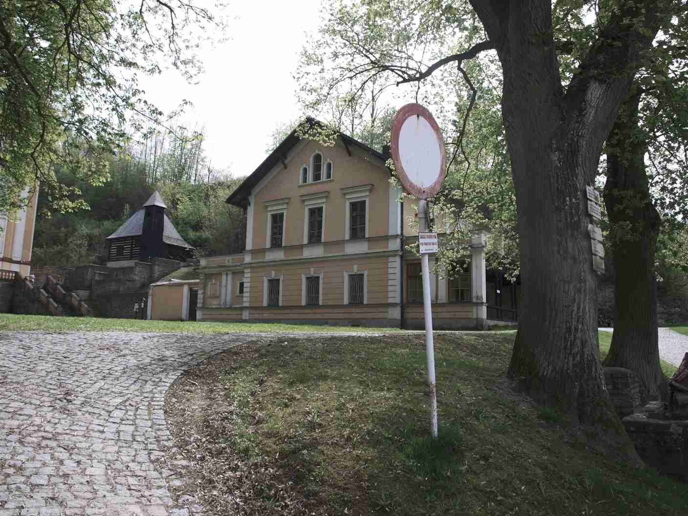 P4297336