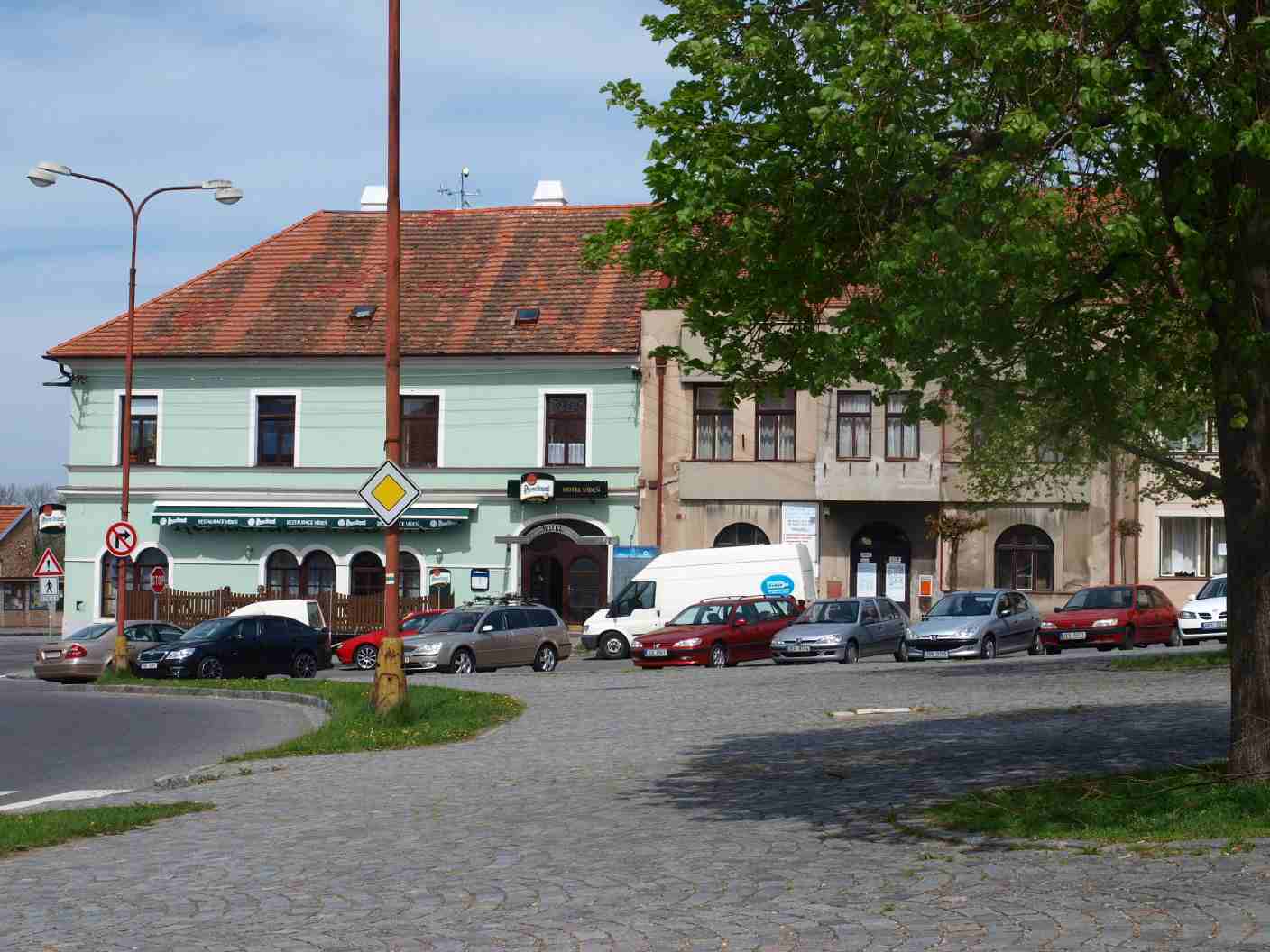 P4297319
