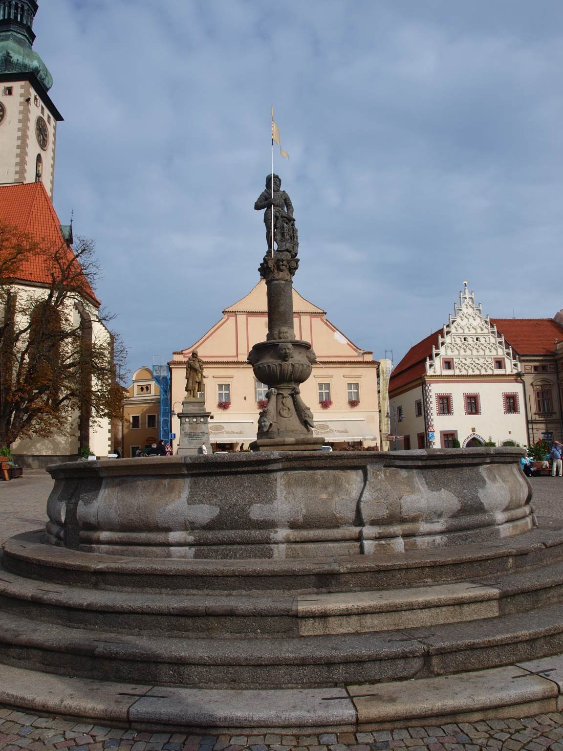 P9299111