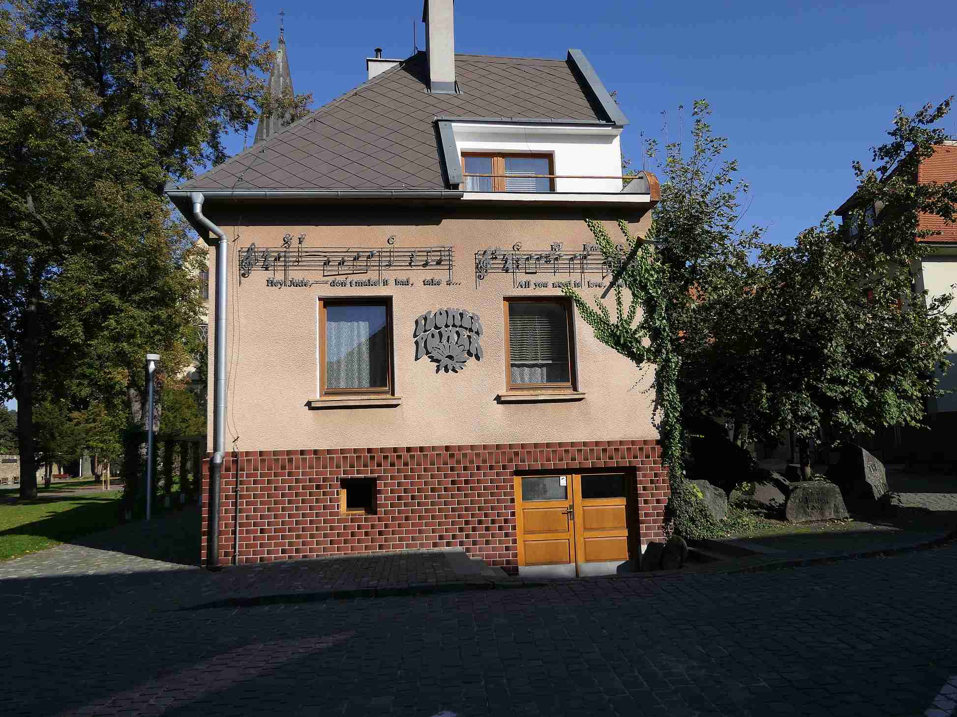 P1000493